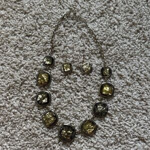 Chic Necklace with Gold-Toned Accents